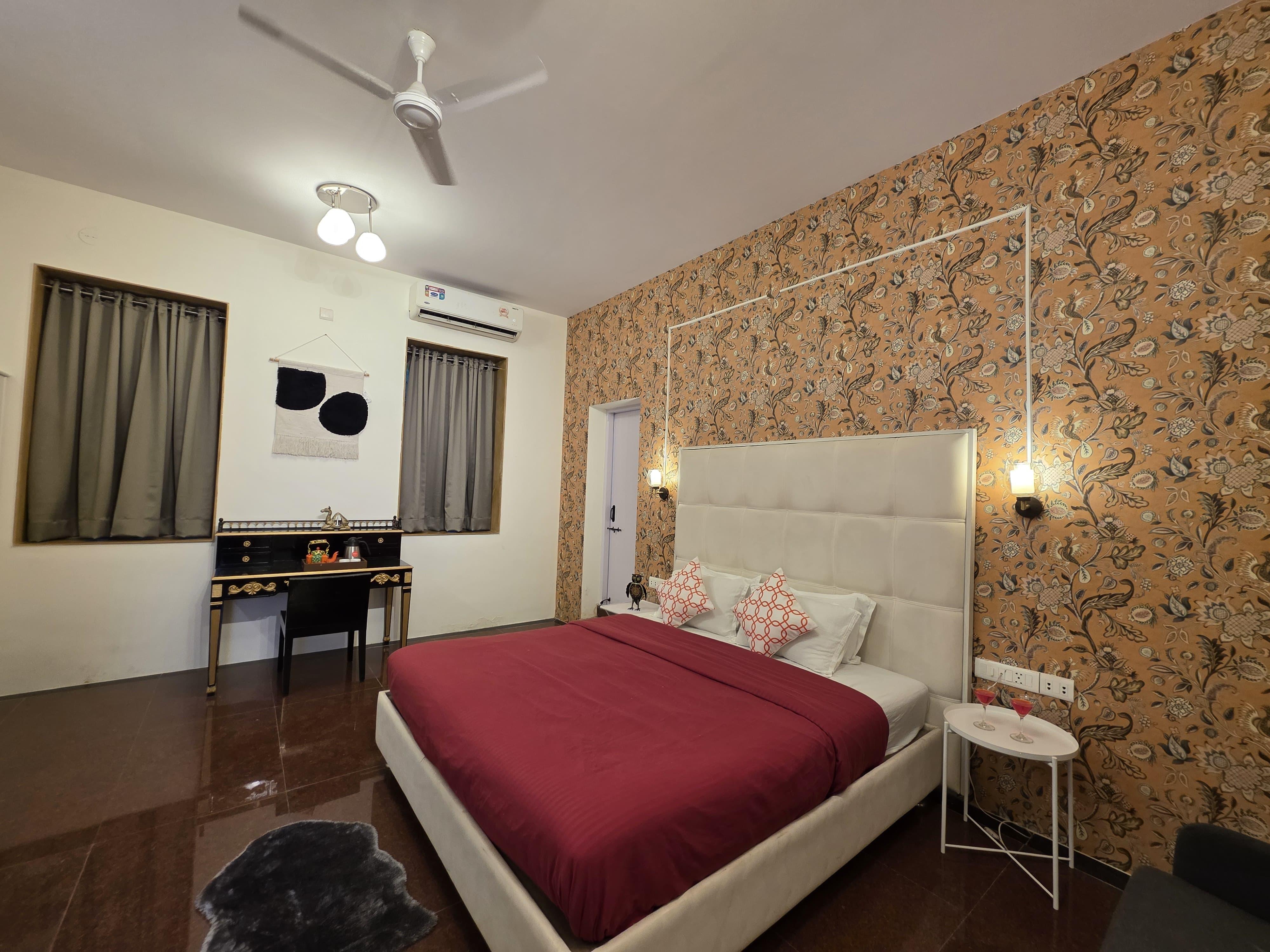 Studio Apartment In Malabar Hill (103)