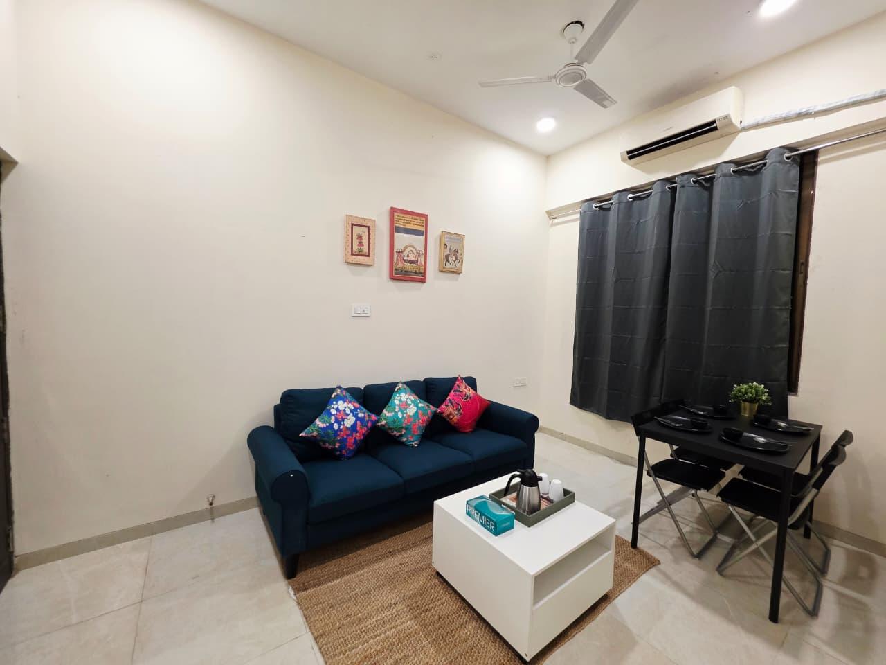 1Br Aprt Near Phoenix Palladium Mall Lower Parel (704)