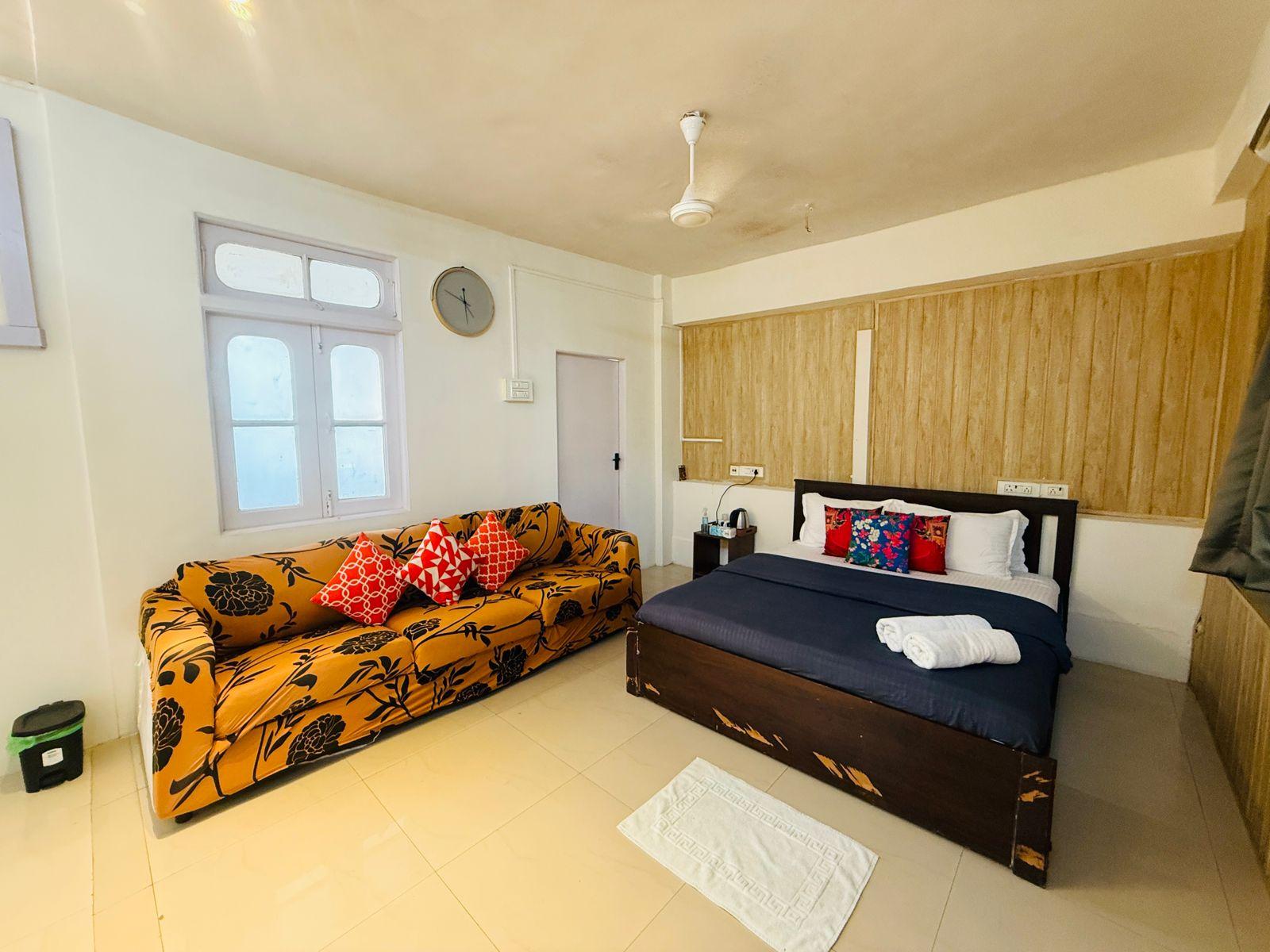 Studio Apartment In Malabar Hill (106)